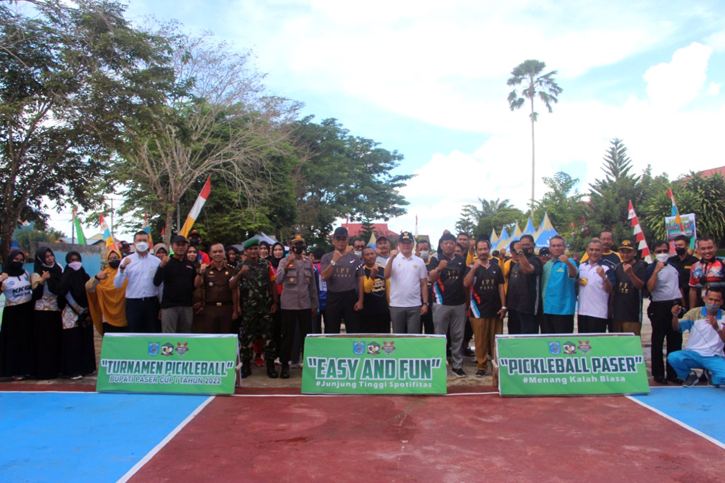 Bupati Fahmi Fadli Buka Kejuaraan Pickleball
