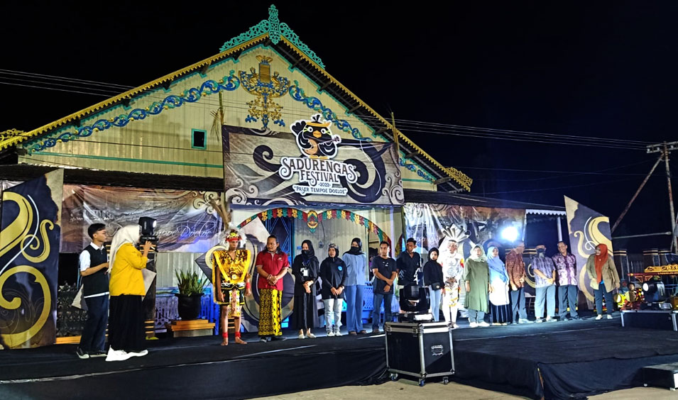 Malam Penutupan Festival Sadurengas (Foto: TB Sihombing/SIMPUL.MEDIA)
