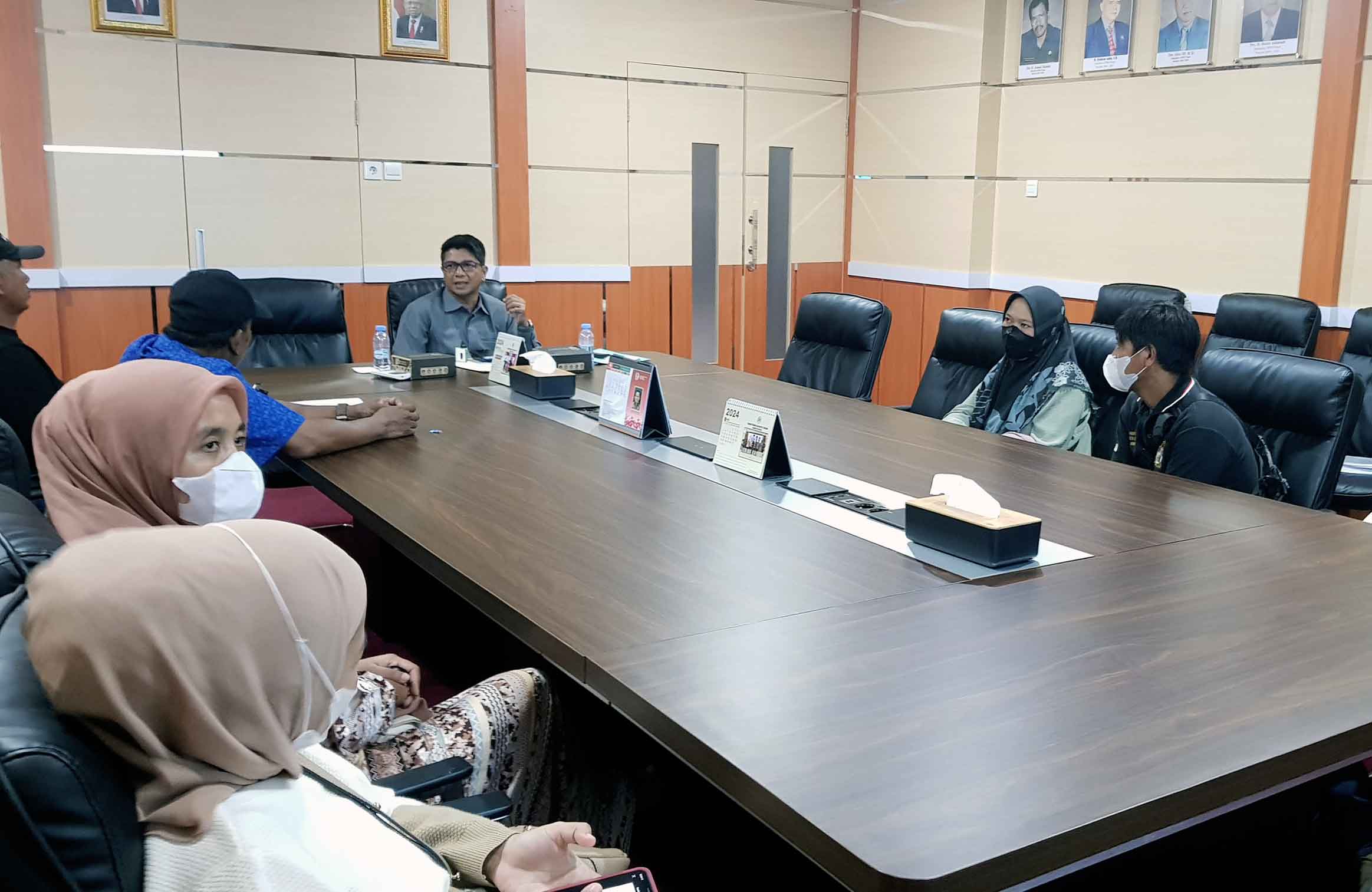 Para PKL meminta DPRD Paser untuk fasilitasi Tempat Berjualan (Dok. fakhrul/Simpul.Media)