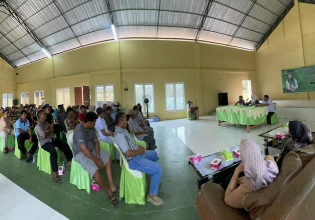 Anggota DPRD Kaltim Yenni Eviliana menggelar sosialisasi kebangsaan di Desa Modang, Kecamatan Kuaro Kabupaten Paser. (istimewa)