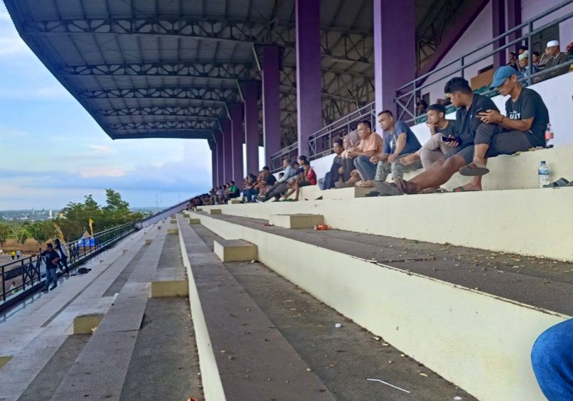 Kondisi Tribun Stadion Sadurengas