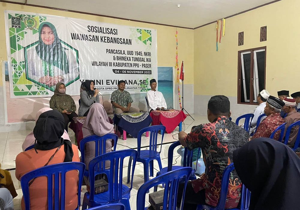 Sosialisasi wawasan kebangsaan Anggota Komisi IV DPRD Kaltim, Yenni Eviliana di Desa Sempulang, Kecamatan Tanah Grogot, Kabupaten Paser.
